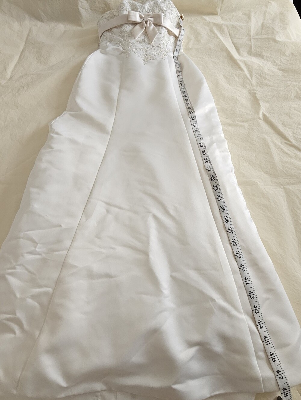 DAVID'S BRIDAL COLLECTION lace wedding dress with beaded metallic lace, size 6 - Picture 13 of 17